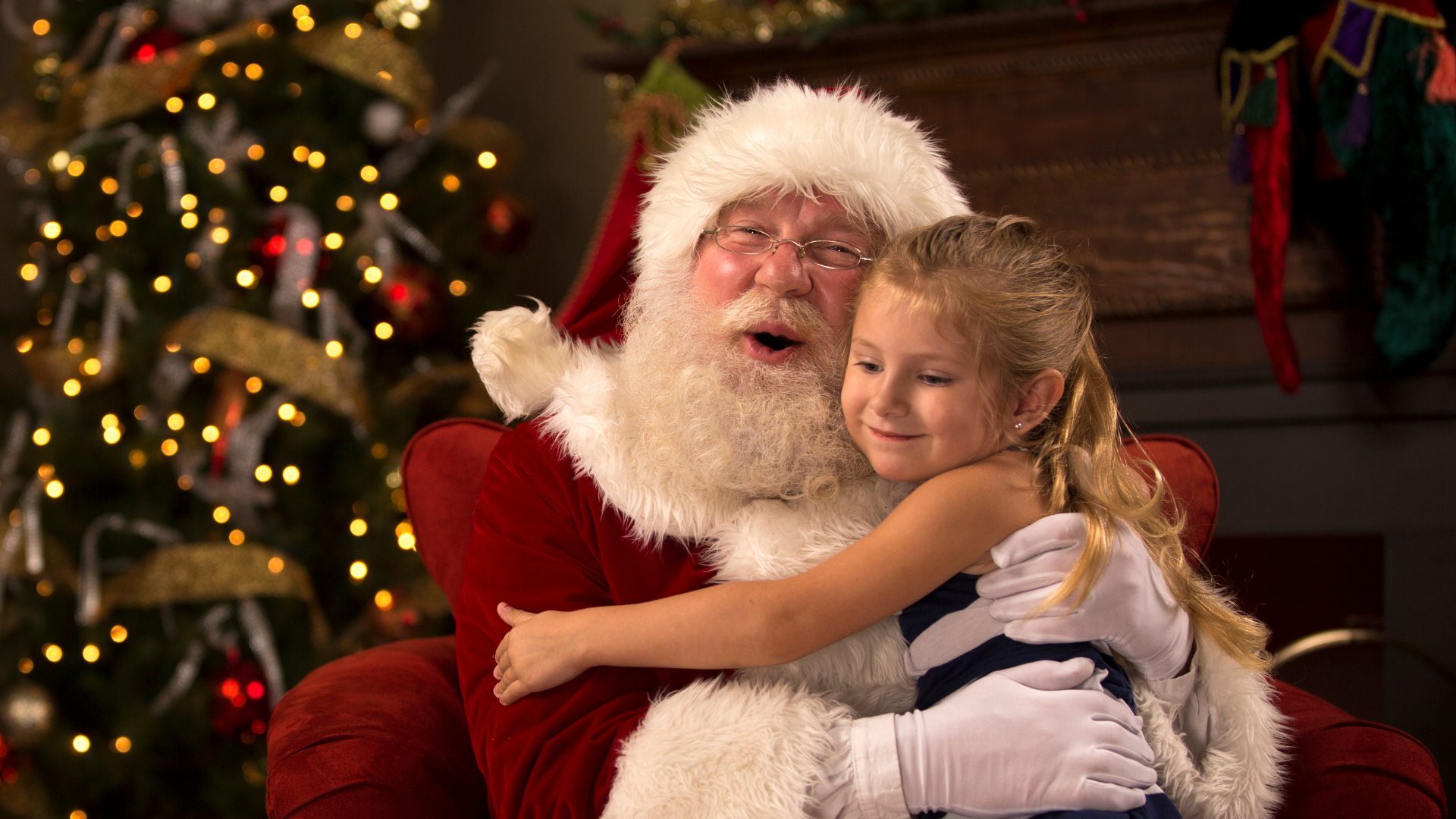 Santa Visit at The Convention Before Christmas - Image 2