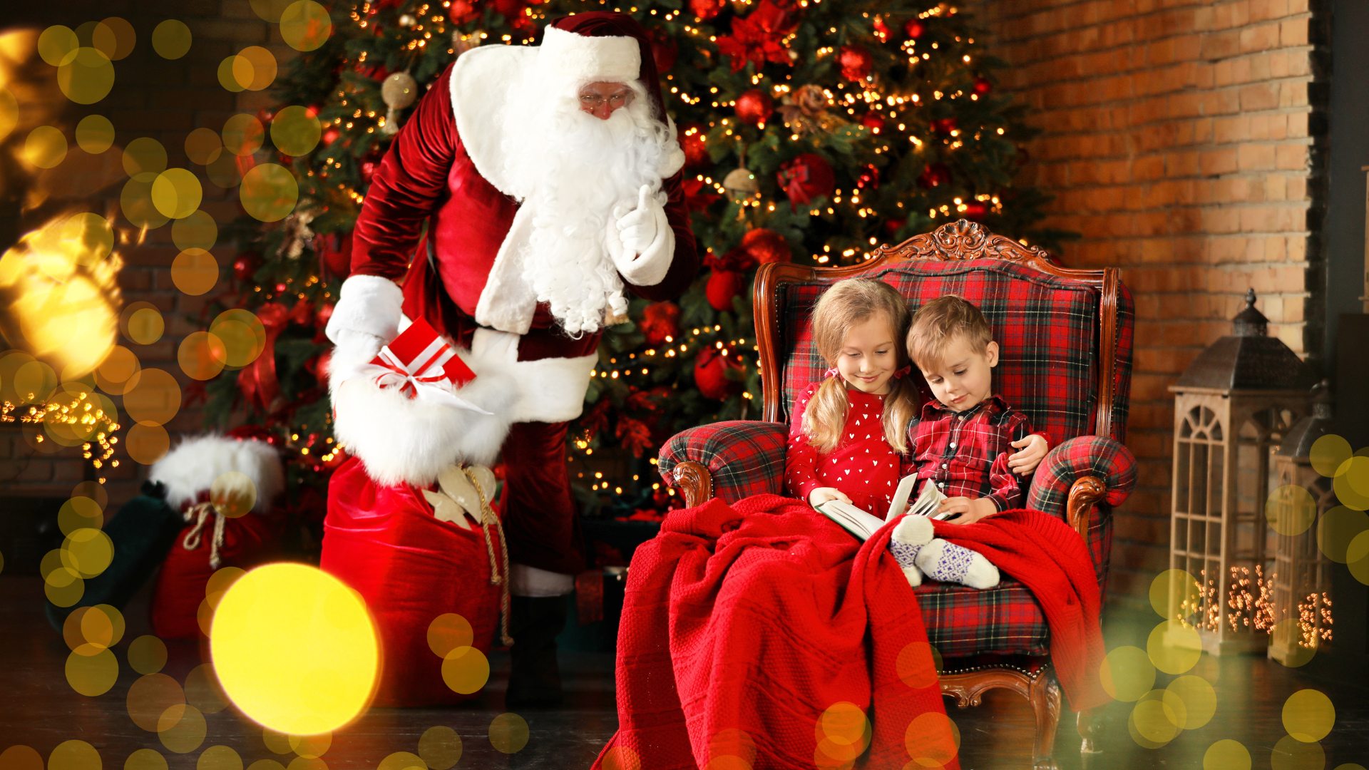 Santa Visit at The Convention Before Christmas - Image 3